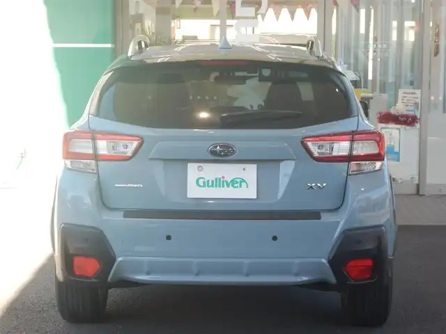 スバル インプレッサ ＸＶ 2．0i－L アイサイト 静岡県 2018(平30)年 5.3万km クールグレーカーキ ワンオーナー/4WD/ルーフレール/純正ウイングレット（ブラック）/アイサイトver.3/・衝突軽減ブレーキ/・車線逸脱警報/・アクティブレーンキープ/・追従機能付きクルーズコントロール/・誤発進、誤後進抑制制御/・先行車発進お知らせ/クリアランスソナー /ブラインドスポットモニター/ステアリングレスポンシブヘッドライト/DIATONE SOUNDナビ/・NR-MZ300-BIN/・フルセグ/・DVD再生/・CD再生/・Bluetooth/・SD/バックカメラ/純正ドライブレコーダー/MTモードAT/パドルシフト/左右独立型オートエアコン/ビルトインETC2.0/本革巻きステアリング/SIドライブ/Xモード/ヒルホールド機能/ISOFIX/アイドリングストップ/オートライト/純正LEDヘッドライト/フォグライト/リアフォグライト/オートワイパー/オートリトラミラー/ウインカーミラー/前オートウインドウ/純正フロアマット/プッシュスタート/スマートキー×2/取扱説明書/新車保証書