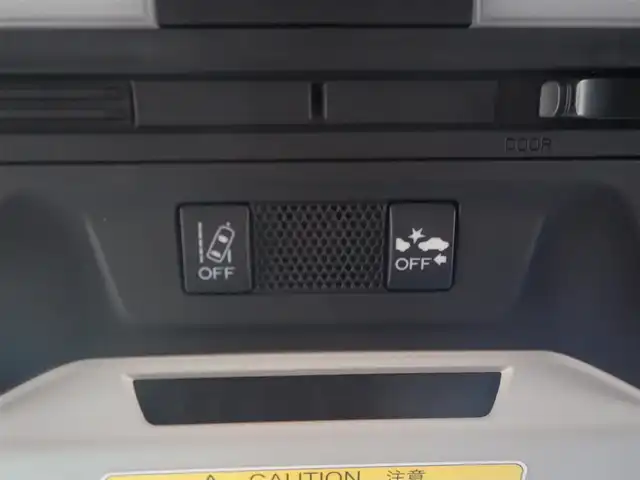 スバル インプレッサ ＸＶ 2．0i－L アイサイト 静岡県 2018(平30)年 5.3万km クールグレーカーキ ワンオーナー/4WD/ルーフレール/純正ウイングレット（ブラック）/アイサイトver.3/・衝突軽減ブレーキ/・車線逸脱警報/・アクティブレーンキープ/・追従機能付きクルーズコントロール/・誤発進、誤後進抑制制御/・先行車発進お知らせ/クリアランスソナー /ブラインドスポットモニター/ステアリングレスポンシブヘッドライト/DIATONE SOUNDナビ/・NR-MZ300-BIN/・フルセグ/・DVD再生/・CD再生/・Bluetooth/・SD/バックカメラ/純正ドライブレコーダー/MTモードAT/パドルシフト/左右独立型オートエアコン/ビルトインETC2.0/本革巻きステアリング/SIドライブ/Xモード/ヒルホールド機能/ISOFIX/アイドリングストップ/オートライト/純正LEDヘッドライト/フォグライト/リアフォグライト/オートワイパー/オートリトラミラー/ウインカーミラー/前オートウインドウ/純正フロアマット/プッシュスタート/スマートキー×2/取扱説明書/新車保証書