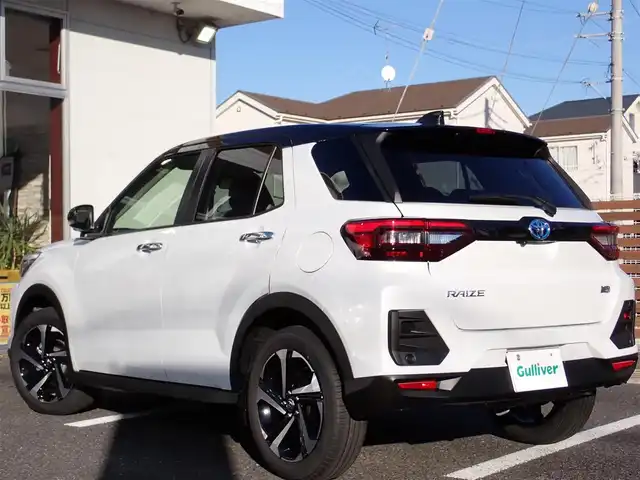 トヨタ ライズ Z 千葉県 2025(令7)年 0.1千km ブラックマイカメタリック/シャイニングホワイトパール 登録済未使用車/純正9インチディスプレイオーディオ/・Appie Car Play/Android Auto/・Bluetooth/AM/FM/フルセグTV/パノラミックビューモニター/バックカメラ/USB端子/HDMI端子/電動パーキングブレーキ/前席シートヒーター/スマートアシスト/・衝突回避支援ブレーキ機能/・衝突警報機能/・車線逸脱警報機能/車線逸脱抑制制御機能/・ふらつき警報/・路外逸脱警報/・ブレーキ制御付誤発進抑制機能/・先行車発進お知らせ機能/アダプティブクルーズコントロール/S-PDL（スマートペダル）/オートライト/LEDヘッドライト/フォグライト/ステアリングスイッチ/プッシュスタート/スマートキー2本/純正17インチAW/純正フロアマット/ウィンカーミラー/電動格納ミラー/取扱説明書/保証書/ディスプレイオーディオ取扱説明書