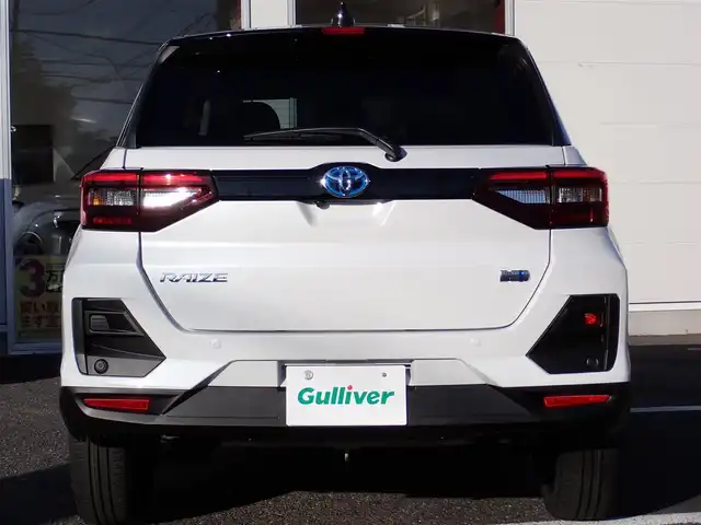 トヨタ ライズ Z 千葉県 2025(令7)年 0.1千km ブラックマイカメタリック/シャイニングホワイトパール 登録済未使用車/純正9インチディスプレイオーディオ/・Appie Car Play/Android Auto/・Bluetooth/AM/FM/フルセグTV/パノラミックビューモニター/バックカメラ/USB端子/HDMI端子/電動パーキングブレーキ/前席シートヒーター/スマートアシスト/・衝突回避支援ブレーキ機能/・衝突警報機能/・車線逸脱警報機能/車線逸脱抑制制御機能/・ふらつき警報/・路外逸脱警報/・ブレーキ制御付誤発進抑制機能/・先行車発進お知らせ機能/アダプティブクルーズコントロール/S-PDL（スマートペダル）/オートライト/LEDヘッドライト/フォグライト/ステアリングスイッチ/プッシュスタート/スマートキー2本/純正17インチAW/純正フロアマット/ウィンカーミラー/電動格納ミラー/取扱説明書/保証書/ディスプレイオーディオ取扱説明書