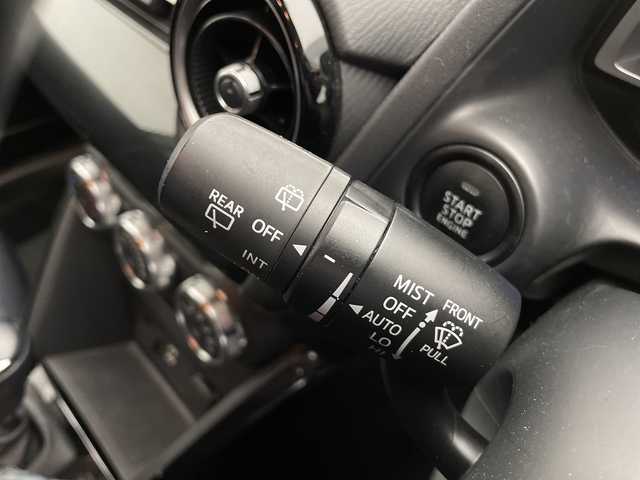 マツダ デミオ 13S 長野県 2015(平27)年 2.4万km ブルーリフレックスマイカ 4WD/ワンオーナー/純正SDナビ&フルセグTV&CD&DVD&USB&BT/衝突軽減ブレーキ/アイドリングストップ/ステアリングスイッチ/バックカメラ/ETC/LEDヘッドライト/オートライト/電動格納ミラー/純正15インチAW付サマータイヤ装着/社外AW付スタッドレスタイヤ積込/純正フロアマット/プッシュスタート/スマートキー/スペアキー1本/取扱説明書/新車保証書