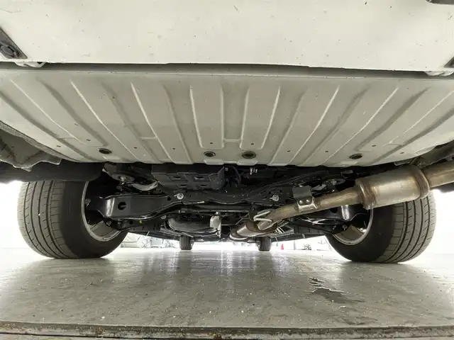 日産 エルグランド 250ハイウェイスターS 滋賀県 2023(令5)年 1.3万km ピュアホワイトパール 禁煙車/純正ナビ（FM/AM/フルセグ/CD/DVD/ Blu-ray/Bluetooth）/全方位カメラ/前後コーナーセンサー/両側パワースライドドア/電動リアゲート/フリップダウンモニター/nismoエアロ（フル）/ハーフレザーシート/追従型クルコン/レーンキープアシスト/LEDヘッドライト/ETC