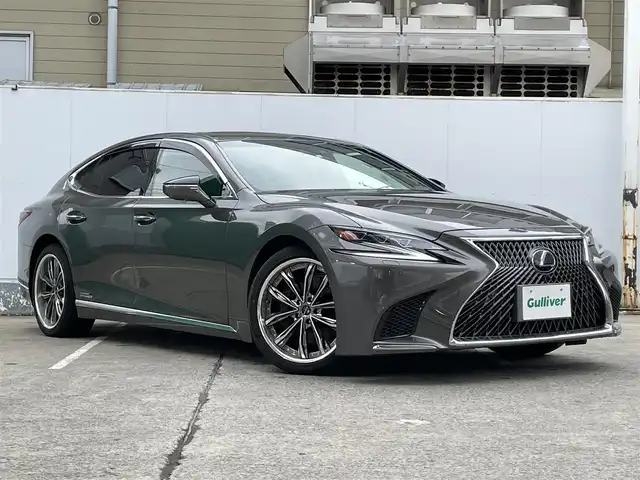 レクサス ＬＳ 500h エグゼクティブ 青森県 2017(平29)年 5.2万km マンガンラスター 4WD/純正ナビ/ (CD、DVD、BT、USB)/フルセグTV/バックカメラ/パノラミックビューモニター/リアエンターテインメントシステム/マークレビンソンサウンドシステム/ムーンルーフ/L-ANILINE本革シート/全席パワーシート/全席シートヒーター /全席ベンチレーション/LexusSafetySystem+A/・プリクラッシュセーフティ/・クロストラフィックアラート/・レーダークルーズコントロール/・レーントレーシングアシスト/・車線逸脱警報/・ロードサインアシスタント/・オートマチックハイビーム/・アダプティブハイビームシステム/・先行車発進告知/パーキングサポートアラート/ブラインドスポットモニター/ヘッドアップディスプレイ/デジタルインナーミラー/ハンズフリーパワートランクリッド/後席シェード/オートライト/LEDヘッドライト/リアフォグランプ/ETC2.0/純正エンジンスターター /クレンツェ20インチアルミホイール/積込タイヤ/取扱説明書/保証書