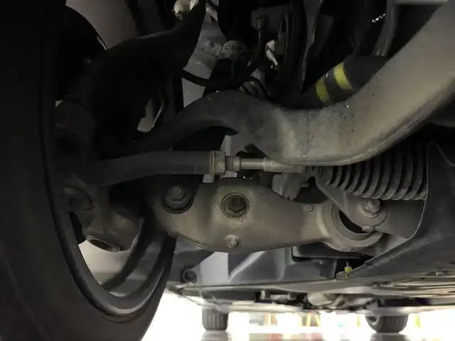 トヨタ クラウン ハイブリッド RS アドバンス 三重県 2019(平31)年 10.5万km ホワイトパールクリスタルシャイン MTモード付フロアCVT/純正 8インチナビ/（AM/FM/CD/DVD/Blu-ray/SDREC/SD/USB/Bluetooth/Miracast/AUX/TV）/【OP】パノラミックビューモニター*1/【OP】トヨタプレミアムサウンド（16スピーカー/12chオーディオAMP）/ドライブレコーダー 前後/ETC/Toyota Safety Sense/・プリクラッシュセーフティ/・レーントレーシングアシスト/・レーダークルコン/・ロードサインアシスト/・オートハイビーム/・ブラインドスポットモニター＋リヤクロストラフィックアラート*1/・インテリジェントクリアランスソナー［パーキングサポートブレーキ（静止物）］*1/・インテリジェント パーキングアシスト2（巻き込み警報機能付）*1/・リヤカメラディテクション*1/など/装備/・【OP】カラーヘッドアップディスプレイ/・本革シート*2/・シートヒーター＆ベンチレーション（D/N）*2/・パワーシート（Dメモリー付8way＋ランバーサポート/N4way）/・パドルシフト/・雨滴感応式フロントワイパー/・AC100Vコンセント（100W）/・3眼LED＆オートライト/・左右独立オートエアコン/など/*…セットでメーカーOP