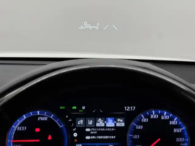 トヨタ クラウン ハイブリッド RS アドバンス 三重県 2019(平31)年 10.5万km ホワイトパールクリスタルシャイン MTモード付フロアCVT/純正 8インチナビ/（AM/FM/CD/DVD/Blu-ray/SDREC/SD/USB/Bluetooth/Miracast/AUX/TV）/【OP】パノラミックビューモニター*1/【OP】トヨタプレミアムサウンド（16スピーカー/12chオーディオAMP）/ドライブレコーダー 前後/ETC/Toyota Safety Sense/・プリクラッシュセーフティ/・レーントレーシングアシスト/・レーダークルコン/・ロードサインアシスト/・オートハイビーム/・ブラインドスポットモニター＋リヤクロストラフィックアラート*1/・インテリジェントクリアランスソナー［パーキングサポートブレーキ（静止物）］*1/・インテリジェント パーキングアシスト2（巻き込み警報機能付）*1/・リヤカメラディテクション*1/など/装備/・【OP】カラーヘッドアップディスプレイ/・本革シート*2/・シートヒーター＆ベンチレーション（D/N）*2/・パワーシート（Dメモリー付8way＋ランバーサポート/N4way）/・パドルシフト/・雨滴感応式フロントワイパー/・AC100Vコンセント（100W）/・3眼LED＆オートライト/・左右独立オートエアコン/など/*…セットでメーカーOP