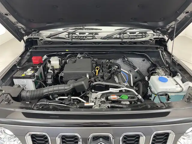 スズキ ジムニー ノマド FC 滋賀県 2025(令7)年 0.1千km 黒 追従クルーズコントロール/リアソナー/衝突軽減ブレーキ/LEDヘッドライト/オートマチックハイビーム/ヒルディセントコントロール/D/Nシートヒーター/純正フロアマット/プッシュスタート/スマートキー/ステアリングリモコン