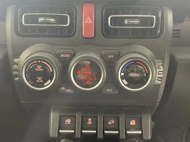 スズキ ジムニー ノマド FC 滋賀県 2025(令7)年 0.1千km 黒 追従クルーズコントロール/リアソナー/衝突軽減ブレーキ/LEDヘッドライト/オートマチックハイビーム/ヒルディセントコントロール/D/Nシートヒーター/純正フロアマット/プッシュスタート/スマートキー/ステアリングリモコン