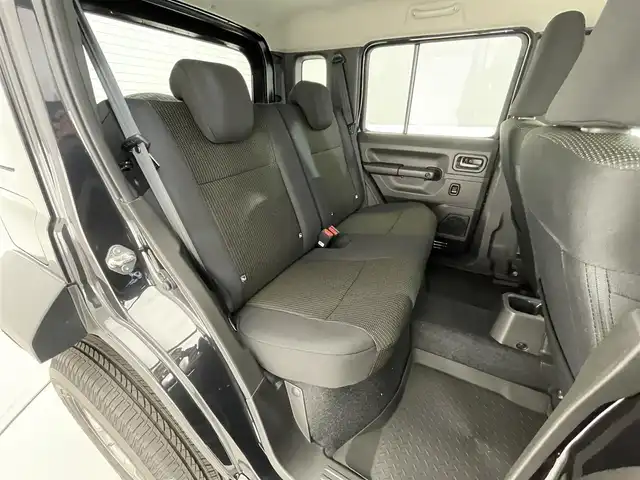 スズキ ジムニー ノマド FC 滋賀県 2025(令7)年 0.1千km 黒 追従クルーズコントロール/リアソナー/衝突軽減ブレーキ/LEDヘッドライト/オートマチックハイビーム/ヒルディセントコントロール/D/Nシートヒーター/純正フロアマット/プッシュスタート/スマートキー/ステアリングリモコン