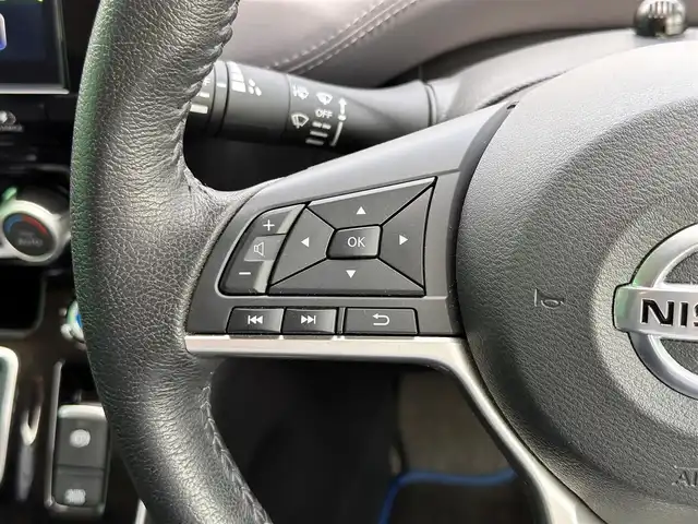 日産 セレナ e－パワー ハイウェイスター V 宮城県 2021(令3)年 1.4万km ダイヤモンドブラック セーフティパックA/・SRSエアバッグ（サイド/カーテン）/・インテリジェントアラウンドビューモニター/・インテリジェントルームミラー/・ふらつき警報/・ヒーター付ドアミラー/16インチアルミホイール/オートデュアルエアコン＋リヤヒーターダクト  /＝＝＝/プロパイロット/インテリジェントエマージェンシーブレーキ/踏み間違い衝突防止アシスト/車線逸脱防止支援システム/後側方衝突防止支援システム/標識検知機能/前方衝突予測警報/車線逸脱警報/後側方車両検知警報/後退時車両検知警報/コーナーセンサー/純正10インチナビ/・CD/DVD/・Blu-ray/・Bluetooth/・フルセグTV/ビルトインETC/ドライブレコーダー/両側パワースライドドア/革巻きステアリング/ステアリングスイッチ/LEDヘッドライト/LEDフォグランプ/オートライト/電子パーキング/オートホールド/純正フロアマット/純正ドアバイザー/W/サイド/カーテンエアバッグ