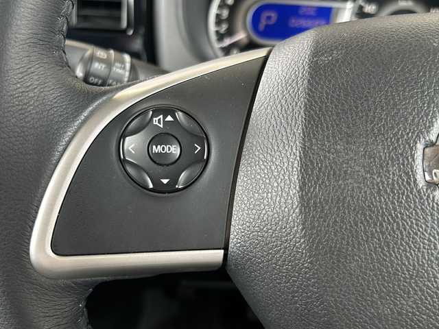 日産 デイズ ルークス ハイウェイスターX 静岡県 2019(令1)年 2.7万km 赤 純正ナビ/・アラウンドビューモニター/・Bluetooth/・CD/DVD/・フルセグTV/主要装備/・プッシュスタート/・ETC車載器/・ドライブレコーダー/・片側パワースライドドア/・衝突被害軽減システム/・レーンキープアシスト/・前後ソナー/・オートマチックハイビーム/・LEDヘッドライト/・純正ＡＷ/・純正フロアマット/・スマートキー/・スペアキー/・後席サンシェード/・リヤシーリングファン/・アイドリングストップ