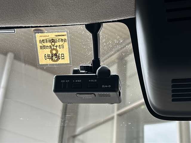 日産 デイズ ルークス ハイウェイスターX 静岡県 2019(令1)年 2.7万km 赤 純正ナビ/・アラウンドビューモニター/・Bluetooth/・CD/DVD/・フルセグTV/主要装備/・プッシュスタート/・ETC車載器/・ドライブレコーダー/・片側パワースライドドア/・衝突被害軽減システム/・レーンキープアシスト/・前後ソナー/・オートマチックハイビーム/・LEDヘッドライト/・純正ＡＷ/・純正フロアマット/・スマートキー/・スペアキー/・後席サンシェード/・リヤシーリングファン/・アイドリングストップ