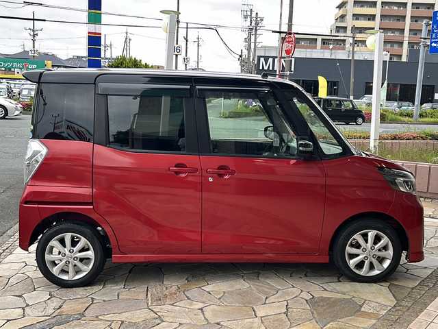 日産 デイズ ルークス ハイウェイスターX 静岡県 2019(令1)年 2.7万km 赤 純正ナビ/・アラウンドビューモニター/・Bluetooth/・CD/DVD/・フルセグTV/主要装備/・プッシュスタート/・ETC車載器/・ドライブレコーダー/・片側パワースライドドア/・衝突被害軽減システム/・レーンキープアシスト/・前後ソナー/・オートマチックハイビーム/・LEDヘッドライト/・純正ＡＷ/・純正フロアマット/・スマートキー/・スペアキー/・後席サンシェード/・リヤシーリングファン/・アイドリングストップ