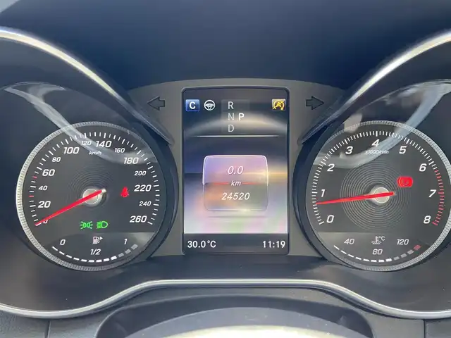 メルセデス・ベンツ Ｃ１８０ ステーションW ローレウスED 栃木県 2018(平30)年 2.5万km ダイヤモンドホワイト パノラマサンルーフ/ワンオーナー/レーダーセーフティパッケージ/バックカメラ/純正ナビ/フルセグ /パワーシート/シートヒーター/黒革/電動リアゲート/ETC/LED/純正18インチAW/社外ドラレコ前後