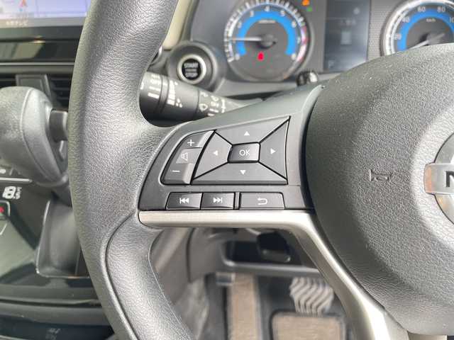 日産 デイズ X 滋賀県 2021(令3)年 5.9万km ソーダブルーM 純正９インチナビ/(CD/DVD/Bluetooth/フルセグTV/AUX)/全方位カメラ/コーナーセンサー/アイドリングストップ/ステアリングリモコン/純正フロアマット/オートライト/オートハイビーム/純正１４インチアルミホイール/ドライブレコーダー/ETC/スマートキー/スペアキー