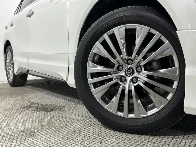 トヨタ ハリアー Z 大阪府 2020(令2)年 1.6万km ホワイトパールクリスタルシャイン モデリスタエアロ 純正12.3incナビTV 360カメラ デジタルインナーミラー ハーフレザー パワーシート 電動リアゲート ヘッドアップディスプレイ レーダーC 衝突軽減ブレーキ レーンアシスト ブラインドSM JBLサウンド