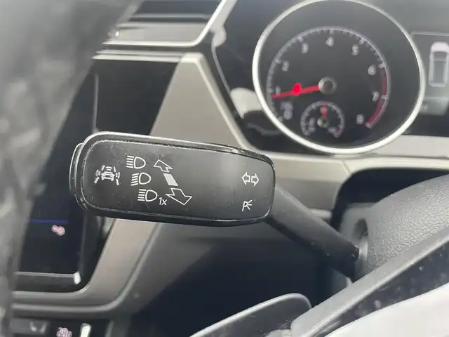 フォルクスワーゲン ゴルフ トゥーラン TSI ハイライン 宮城県 2018(平30)年 11.6万km アトランティックブルーM /ワンオーナー//純正メモリナビ//CD/DVD/SD/BT/USB/MSV/フルセグテレビ//バックカメラ//レーダークルーズコントロール//パドルシフト//プリクラッシュセーフティ//前席シートヒーター//ビルトインETC2.0//パークアシスト//パワーバックドア//LEDヘッドライト//純正ドライブレコーダー//スマートキーx2