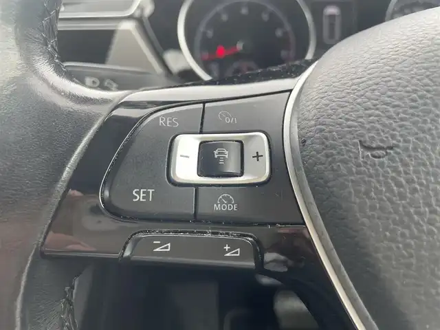 フォルクスワーゲン ゴルフ トゥーラン TSI ハイライン 宮城県 2018(平30)年 11.6万km アトランティックブルーM /ワンオーナー//純正メモリナビ//CD/DVD/SD/BT/USB/MSV/フルセグテレビ//バックカメラ//レーダークルーズコントロール//パドルシフト//プリクラッシュセーフティ//前席シートヒーター//ビルトインETC2.0//パークアシスト//パワーバックドア//LEDヘッドライト//純正ドライブレコーダー//スマートキーx2