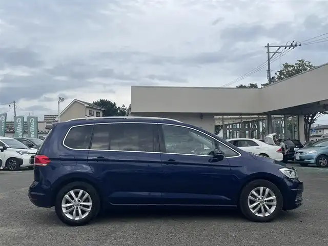 フォルクスワーゲン ゴルフ トゥーラン TSI ハイライン 宮城県 2018(平30)年 11.6万km アトランティックブルーM /ワンオーナー//純正メモリナビ//CD/DVD/SD/BT/USB/MSV/フルセグテレビ//バックカメラ//レーダークルーズコントロール//パドルシフト//プリクラッシュセーフティ//前席シートヒーター//ビルトインETC2.0//パークアシスト//パワーバックドア//LEDヘッドライト//純正ドライブレコーダー//スマートキーx2