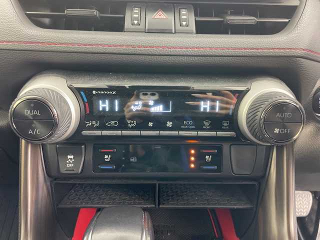 トヨタ ＲＡＶ４ アドベンチャー オフロードPKGⅡ 道央・札幌 2023(令5)年 4.4万km スーパーホワイトⅡ ・4WD/・寒冷地仕様/・純正ナビ/・BT&フルセグTV&Miracast/・バックカメラ/・レーダークルーズコントロール/・レザーシート/・D席メモリ付パワーシート/・前席シートヒーター&ベンチレーション/・ステアリングヒーター/・パワーバックドア/・ダウンヒルアシストコントロール/・デジタルインナーミラー/・ビルトインETC/・コーナーセンサー/・LEDヘッドライト/・オートライト/・オートマチックハイビーム/・フォグランプ/・プッシュスタート/・スマートキー