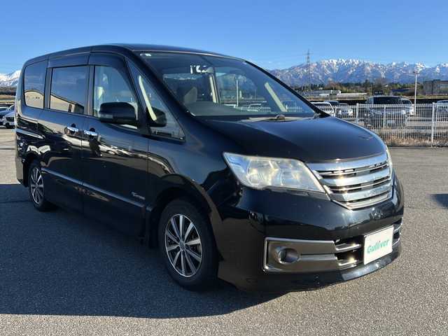 日産 セレナ ライダー パフォ Bライン S HV 富山県 2013(平25)年 15.6万km スーパーブラック 純正ＳＤナビ/【CD/DVD/SD/FM/AM/BT/フルセグTV】/後席アルパイン9インチモニター/バックカメラ/クルーズコントロール/アイドリングストップ/純正フロアマット/社外１５インチアルミホイール/ＥＴＣ/スマートキー×２/プッシュスタート/電動格納ミラー/保証書・記録簿/取扱説明書