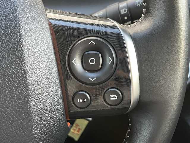 トヨタ シエンタ G クエロ 滋賀県 2019(令1)年 3.7万km ホワイトパールクリスタルシャイン 社外ナビ/フルセグTV/Bluetooth/全周囲カメラ/ドライブレコーダー/プリクラッシュセーフティ/レーンキープアシスト/クリアランスソナー/両側パワースライドドア/プッシュスタート/スマートキー/スペアキー/革巻きステアリング/ハーフレザーシート/LEDヘッドライト/オートライト/ETC