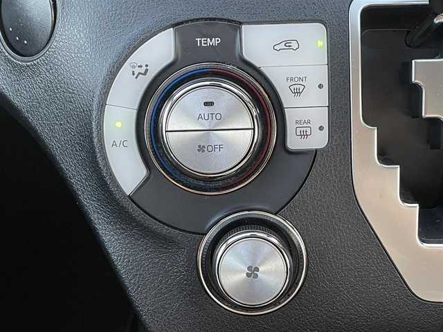 トヨタ シエンタ G クエロ 滋賀県 2019(令1)年 3.7万km ホワイトパールクリスタルシャイン 社外ナビ/フルセグTV/Bluetooth/全周囲カメラ/ドライブレコーダー/プリクラッシュセーフティ/レーンキープアシスト/クリアランスソナー/両側パワースライドドア/プッシュスタート/スマートキー/スペアキー/革巻きステアリング/ハーフレザーシート/LEDヘッドライト/オートライト/ETC