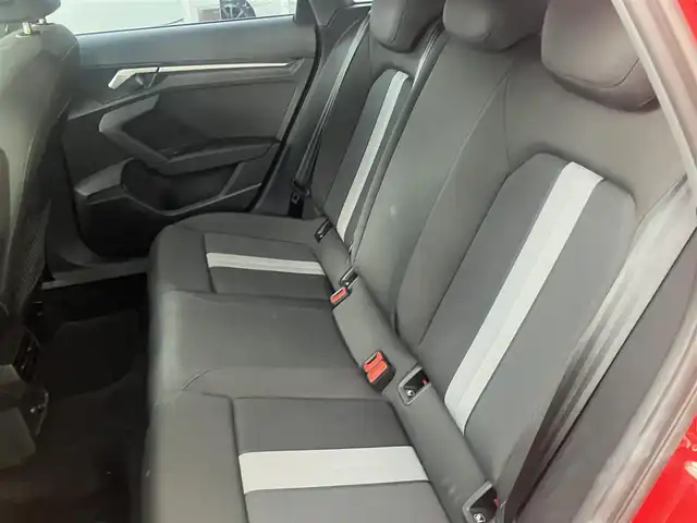 アウディ Ａ３ SB 30TFSI アドバンスド 愛知県 2022(令4)年 2.9万km ブリリアントレッド ワンオーナー/純正メーカーナビ/地デジ　フルセグ/Bluetooth/アダプティブクルーズアシスト/シートヒーター/アドバンストキー×2ケ/リアビューカメラ/ビルトイン2.0ETC/LEDヘッドライト/オートライト/パドルシフト/ドライブレコーダー/純正17インチアルミ/保証書取説有り