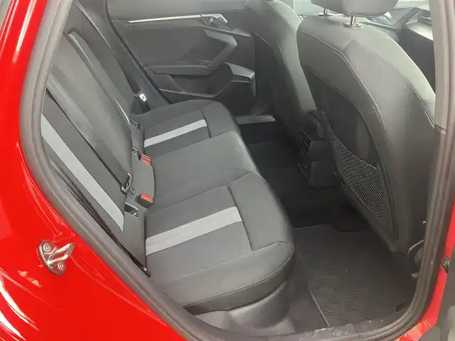 アウディ Ａ３ SB 30TFSI アドバンスド 愛知県 2022(令4)年 2.9万km ブリリアントレッド ワンオーナー/純正メーカーナビ/地デジ　フルセグ/Bluetooth/アダプティブクルーズアシスト/シートヒーター/アドバンストキー×2ケ/リアビューカメラ/ビルトイン2.0ETC/LEDヘッドライト/オートライト/パドルシフト/ドライブレコーダー/純正17インチアルミ/保証書取説有り