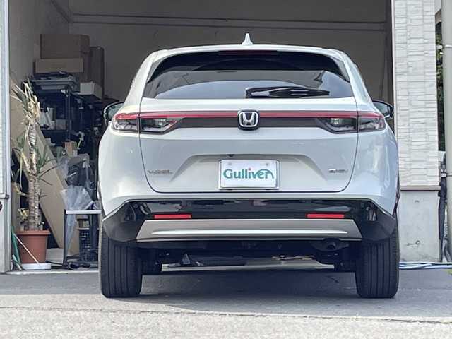 ホンダ ヴェゼル ハイブリッド e:HEV Z 大分県 2023(令5)年 2.5万km プレミアムサンライトホワイトパール ワンオーナー /ハーフレザーシート /全方位カメラ/おくだけ充電/デジタルインナーミラー/パワーバックドア/純正ナビ/フルセグTV/Bluetooth/純正フロアマット/純正18インチアルミホイール/純正ETC/純正ドラレコ/純正LEDヘッドライト/オートライト/衝突被害軽減ブレーキ/横滑り防止装置/レーンキープアシスト/コーナーセンサー