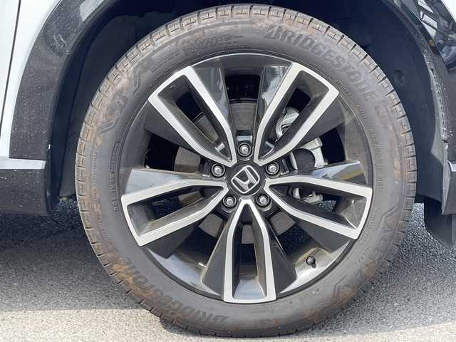 ホンダ ヴェゼル ハイブリッド e:HEV Z 大分県 2023(令5)年 2.5万km プレミアムサンライトホワイトパール ワンオーナー /ハーフレザーシート /全方位カメラ/おくだけ充電/デジタルインナーミラー/パワーバックドア/純正ナビ/フルセグTV/Bluetooth/純正フロアマット/純正18インチアルミホイール/純正ETC/純正ドラレコ/純正LEDヘッドライト/オートライト/衝突被害軽減ブレーキ/横滑り防止装置/レーンキープアシスト/コーナーセンサー