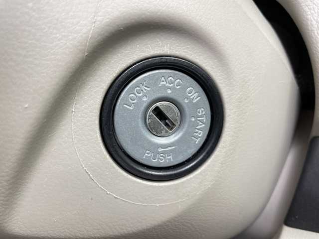 日産 デイズ S 道央・札幌 2018(平30)年 7.1万km ブラック ・4WD/・社外ナビ&CD/・エマージェンシーブレーキ/・社外エンジンスターター/・運転席シートヒーター/・アイドリングストップ/・ベンチシート/・ヘッドライトレベライザー/・横滑り防止/・ドアバイザー