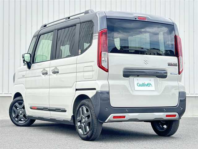 スズキ スペーシア ギア HYBRID XZ 群馬県 2024(令6)年 0.5万km ベージュⅡ 社外8インチナビ/ (AM/FM/BT/TV/CD/DVD/SD/HDMI)/バックカメラ/スズキセーフティーサポート/バックカメラ/両側パワースライド/デュアルセンサーブレーキサポート/レーンキープアシスト/横滑り防止/標識認識/先行車発進/ヘッドアップディスプレイ/レーダークルーズコントロール/前席シートヒーター/ステアリングヒーター/ステアリングリモコン/AUTOライト/後席サンシェード/プッシュスタート/革巻きステアリング/リア送風機/保証書/取扱説明書/スペアキー
