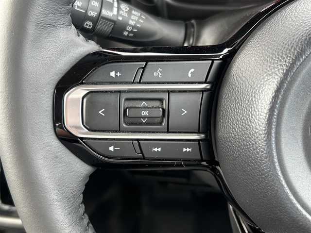 スズキ スペーシア ギア HYBRID XZ 群馬県 2024(令6)年 0.5万km ベージュⅡ 社外8インチナビ/ (AM/FM/BT/TV/CD/DVD/SD/HDMI)/バックカメラ/スズキセーフティーサポート/バックカメラ/両側パワースライド/デュアルセンサーブレーキサポート/レーンキープアシスト/横滑り防止/標識認識/先行車発進/ヘッドアップディスプレイ/レーダークルーズコントロール/前席シートヒーター/ステアリングヒーター/ステアリングリモコン/AUTOライト/後席サンシェード/プッシュスタート/革巻きステアリング/リア送風機/保証書/取扱説明書/スペアキー