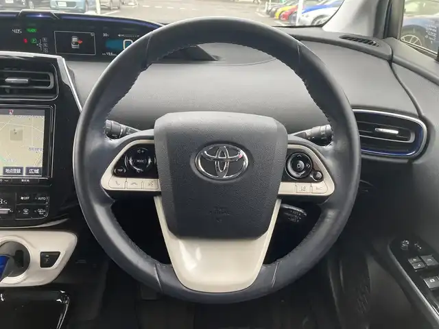 トヨタ プリウス A プレミアム　ツーリングセレ 栃木県 2018(平30)年 5.1万km スティールブロンドM トヨタセーフティセンス/純正9インチナビ/フルセグTV/DVD/Bluetooth/MSV/USB/HDMI/バックカメラ/ビルトインETC2.0/前後ドライブレコーダー/黒革シート/パワーシート/シートヒーター/パーキングアシスト/ヘッドアップディスプレイ/ブラインドスポットモニター/クリアランスソナー/レーダークルーズコントロール/LEDヘッドライト/フォグランプ/ドライブサポートイルミネーション/スマートキー×2