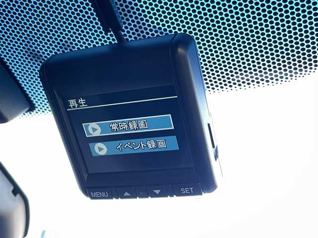 ホンダ シャトル ハイブリッド X スタイルエディション 佐賀県 2016(平28)年 9.4万km ミッドナイトブルービームM 純正メモリーナビゲーション/・フルセグTV/CD/DVD/SD/USB/Bluetooth/バックカメラ/前方ドライブレコーダー/ビルトインETC/ハーフレザーシート/ISOFIX対応/革巻きステアリング/ステアリングリモコン/社外15インチアルミホイール/純正LEDヘッドライト/純正フォグランプ/純正フロアマット/純正ドアバイザ―/新車保証書/取扱説明書/スペアキー１本/クルーズコントロール/シティブレーキアクティブシステム/横滑り防止装置