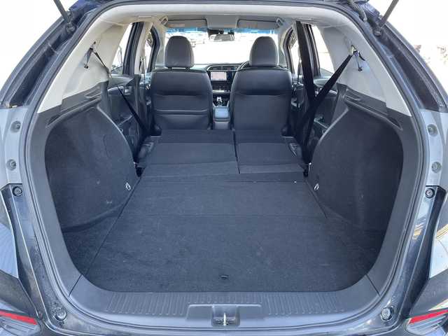 ホンダ シャトル ハイブリッド X スタイルエディション 佐賀県 2016(平28)年 9.4万km ミッドナイトブルービームM 純正メモリーナビゲーション/・フルセグTV/CD/DVD/SD/USB/Bluetooth/バックカメラ/前方ドライブレコーダー/ビルトインETC/ハーフレザーシート/ISOFIX対応/革巻きステアリング/ステアリングリモコン/社外15インチアルミホイール/純正LEDヘッドライト/純正フォグランプ/純正フロアマット/純正ドアバイザ―/新車保証書/取扱説明書/スペアキー１本/クルーズコントロール/シティブレーキアクティブシステム/横滑り防止装置