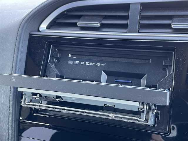 ホンダ シャトル ハイブリッド X スタイルエディション 佐賀県 2016(平28)年 9.4万km ミッドナイトブルービームM 純正メモリーナビゲーション/・フルセグTV/CD/DVD/SD/USB/Bluetooth/バックカメラ/前方ドライブレコーダー/ビルトインETC/ハーフレザーシート/ISOFIX対応/革巻きステアリング/ステアリングリモコン/社外15インチアルミホイール/純正LEDヘッドライト/純正フォグランプ/純正フロアマット/純正ドアバイザ―/新車保証書/取扱説明書/スペアキー１本/クルーズコントロール/シティブレーキアクティブシステム/横滑り防止装置