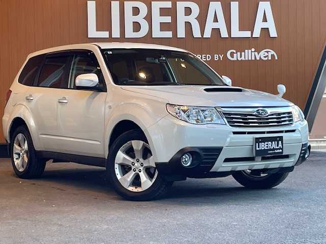 スバル フォレスター 2．0XT 宮城県 2010(平22)年 3.5万km サテンホワイトパール ワンオーナー/4WD　SIdrive/社外ナビ/　AVIC-HRZ900/CD/DVD/フルセグ/Bluetooth/バックカメラ/オートクルーズコントロール/ETC/ドアバイザー/フロアマット/取扱説明書/新車時保証書/スペアキー