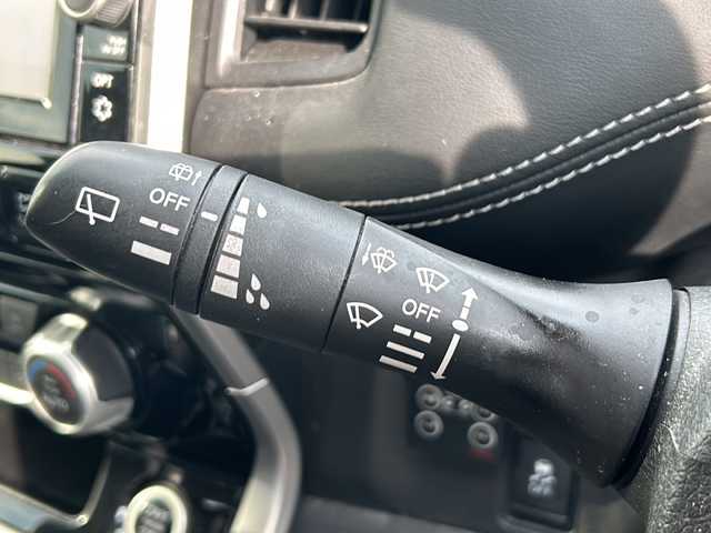 日産 セレナ ハイウェイスター Vセレクション 山形県 2018(平30)年 12.1万km ダイヤモンドブラック ワンオーナー/４WD/エマージェンシーブレーキ/プロパイロット/純正SDナビ/（CD/DVD/SD/Bluetooth/iPod/フルセグ/AM/FM)/テレビキャンセラー/ETC/フリップダウンモニター/両側パワースライドドア/インテリジェントパーキングアシスト/前後コーナーセンサー/アイドリングストップ/スマートキー×２/純正フロアマット/純正アルミホイール/オートLEDライト/フォグランプ/社外冬タイヤ積込み/取扱説明書/記録簿