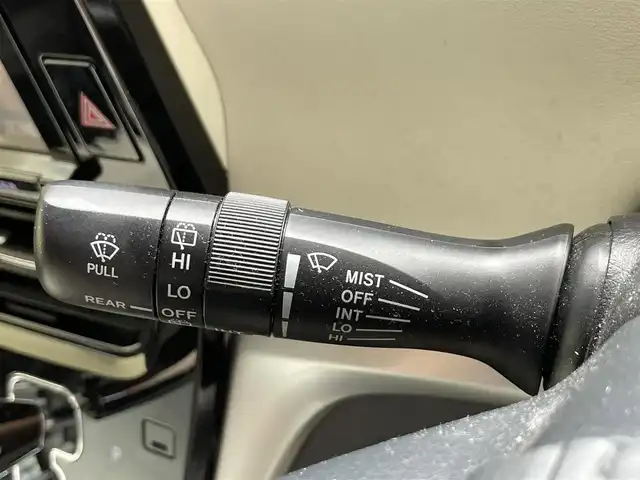 トヨタ エスティマ アエラス スマート 滋賀県 2016(平28)年 5.3万km ホワイトパールクリスタルシャイン 禁煙車/純正ナビ/（CD/DVD/SD/Bluetooth/フルセグTV）/バックカメラ/ビルトインETC/前後ドライブレコーダー/両側電動スライドドア/プリクラッシュセーフティー/レーンディパーチャーアラート/革巻きステアリング/クルーズコントロール/ステアリングリモコン/LEDヘッドライト/フォグランプ/オートヘッドライト/オートマチックハイビーム/レザーシート/前席シートヒーター/AC100V/純正アルミホイール/純正フロアマット/オートリトラーミラー/スペアキー1本