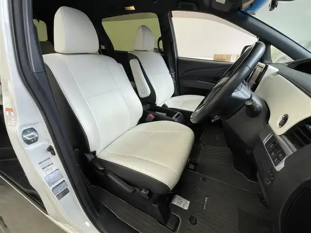 トヨタ エスティマ アエラス スマート 滋賀県 2016(平28)年 5.3万km ホワイトパールクリスタルシャイン 禁煙車/純正ナビ/（CD/DVD/SD/Bluetooth/フルセグTV）/バックカメラ/ビルトインETC/前後ドライブレコーダー/両側電動スライドドア/プリクラッシュセーフティー/レーンディパーチャーアラート/革巻きステアリング/クルーズコントロール/ステアリングリモコン/LEDヘッドライト/フォグランプ/オートヘッドライト/オートマチックハイビーム/レザーシート/前席シートヒーター/AC100V/純正アルミホイール/純正フロアマット/オートリトラーミラー/スペアキー1本