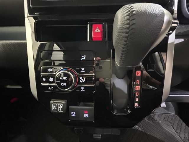 トヨタ ルーミー カスタムG 愛媛県 2023(令5)年 0.2万km クールバイオレットクリスタルシャイン ・９型ディスプレイオーディオ/（ＢＴ・フルセグＴＶ・ＦＭＡＭ・ＡｐｐｌｅＣａｒｐｌａｙ・ＡｎｄｒｏｉｄＡｕｔｏ・ＵＳＢ接続）/・全方位カメラ　/・前後ドライブレコーダー　/・レーダークルーズコントロール　/・両側パワースライドドア/・衝突軽減ブレーキ/・前後コーナーセンサー/・リヤドアサンシェード/・スペアキー