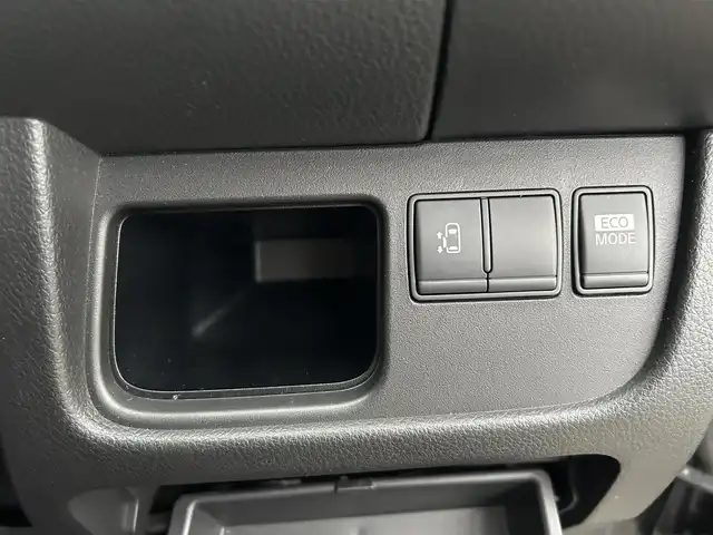 日産 セレナ ハイウェイスター Sハイブリッド 富山県 2012(平24)年 6.5万km スーパーブラック ディーラーOPナビ/フルセグTV/Bluetooth搭載/DVD再生/ミュージックサーバー/ビルトインETC/アイドリングストップ/クルーズコントロール/パワースライドドア/3列シート/ドアバイザー/センターコンソール