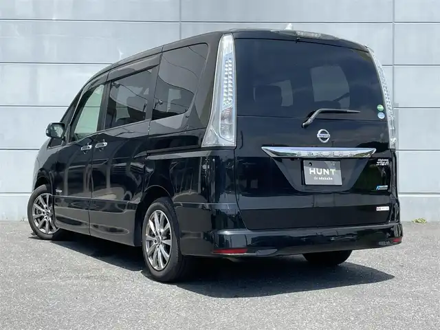 日産 セレナ ハイウェイスター Sハイブリッド 千葉県 2012(平24)年 6.5万km スーパーブラック 純正ナビ/　フルセグ/BT/DVD/CD/MSV/ビルトインETC/アイドリングストップ/クルーズコントロール/片側パワースライドドア/HIDヘッドライト/オートライト/フォグライト/スマートキー/プッシュスタート/社外１６インチAW/純正AW車載