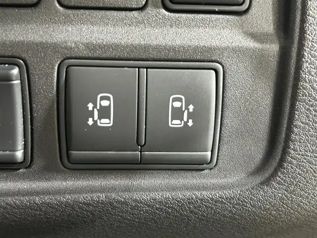 日産 セレナ ハイウェイスターVセレクションⅡ 大阪府 2019(平31)年 3.2万km ダイヤモンドブラック ProPILOT 純正9incナビTV 360カメラ 純正フリップダウンモニター デジタルインナーミラー レーダークルコン 衝突軽減ブレーキ レーンアシスト 両側パワースライドドア クリアランスソナー ドライブレコーダー ETC