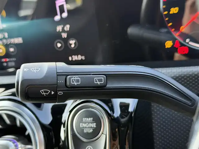 メルセデス・ベンツ ＣＬＡ２００ｄ Sブレーク AMGライン 兵庫県 2021(令3)年 4.7万km 白 純正ナビ/(BT/USB/フルセグTV)/全周囲カメラ/ETC2.0/衝突軽減ブレーキ/レーダークルーズコントロール/前後コーナーセンサー/ハーフレザーシート/前席シートヒーター/前席パワーシート/電動パーキングブレーキ/LEDヘッドライト/オートライト/フォグランプ/ステアリングリモコン/スマートキー/電動格納ミラー/純正フロアマット/純正アルミ18インチ
