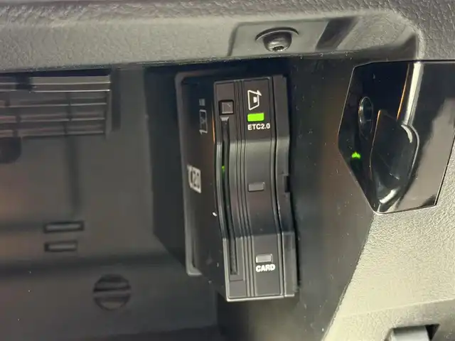 メルセデス・ベンツ ＣＬＡ２００ｄ Sブレーク AMGライン 兵庫県 2021(令3)年 4.7万km 白 純正ナビ/(BT/USB/フルセグTV)/全周囲カメラ/ETC2.0/衝突軽減ブレーキ/レーダークルーズコントロール/前後コーナーセンサー/ハーフレザーシート/前席シートヒーター/前席パワーシート/電動パーキングブレーキ/LEDヘッドライト/オートライト/フォグランプ/ステアリングリモコン/スマートキー/電動格納ミラー/純正フロアマット/純正アルミ18インチ