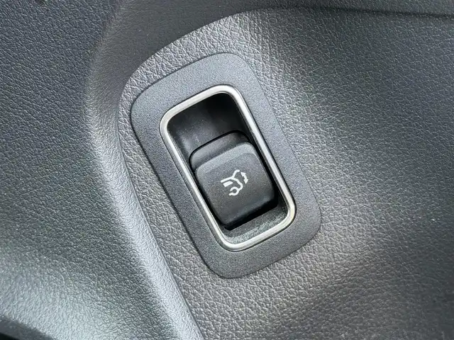 メルセデス・ベンツ ＣＬＡ２００ｄ Sブレーク AMGライン 兵庫県 2021(令3)年 4.7万km 白 純正ナビ/(BT/USB/フルセグTV)/全周囲カメラ/ETC2.0/衝突軽減ブレーキ/レーダークルーズコントロール/前後コーナーセンサー/ハーフレザーシート/前席シートヒーター/前席パワーシート/電動パーキングブレーキ/LEDヘッドライト/オートライト/フォグランプ/ステアリングリモコン/スマートキー/電動格納ミラー/純正フロアマット/純正アルミ18インチ