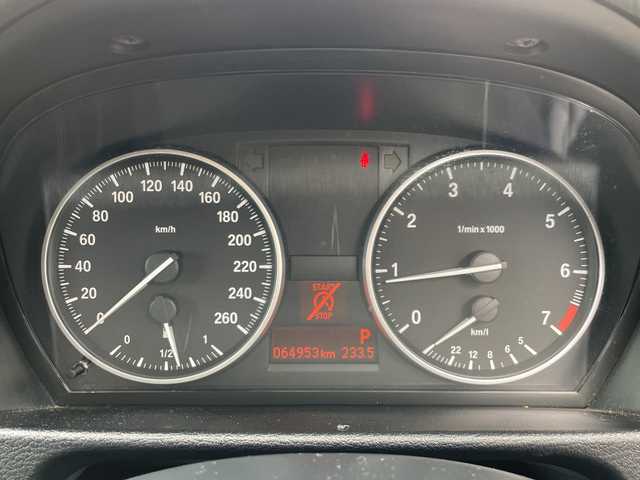 ＢＭＷ Ｘ１ sDrive 20i スポーツ 神奈川県 2014(平26)年 6.5万km ディープシーブルー 純正HDDナビ/社外地デジTV/社外後席モニター/スマートキー　2本/プッシュスタート/ビルトインETC/HIDヘッドライト/前後フォグランプ/横滑り防止装置/アイドリングストップ/保証書/取扱説明書