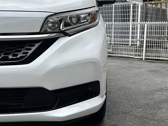 ホンダ フリード ハイブリット G ホンダセンシング 茨城県 2020(令2)年 6.7万km プラチナホワイトパール 純正ナビ/(Gathers/VXM-207VFNi)/フルセグＴＶ　ＢＴ　ＣＤ／ＤＶＤ　/純正フリップダウンモニター/前席シートヒーター　/ホンダセンシング　/レーンキープアシスト/コーナーセンサー/クルーズコントロール/オートドアミラー/アクティブコーナリングライト/LEDヘッドライト/プラズマクラスター/両側パワスラ　/バックカメラ/３列シート　/チップアップシート　　/ビルトインＥＴＣ/保証書/取扱説明書/点検記録簿